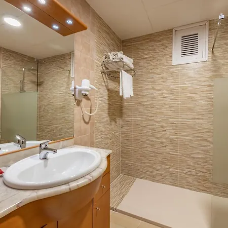 Sausa Hotel 3*