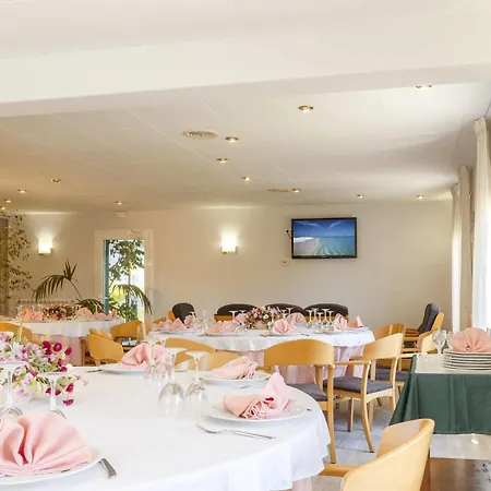 Hotel Sausa 3*