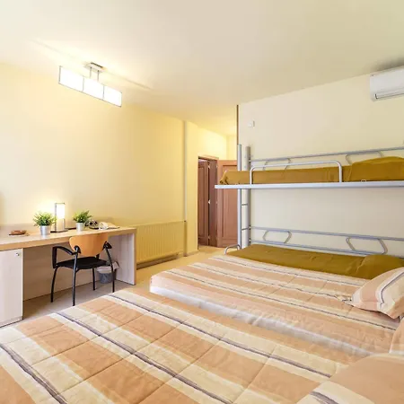 Sausa Hotel 3*
