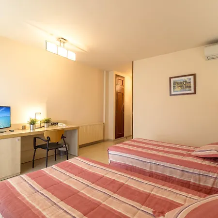 Sausa Hotel 3*