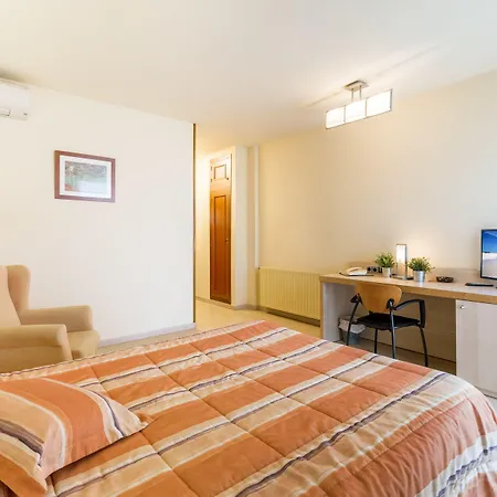 Sausa Hotel