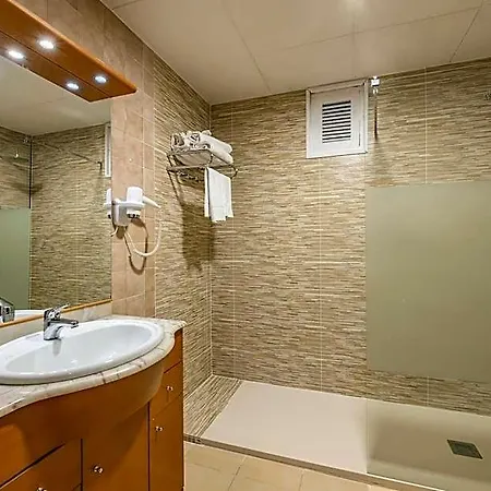 Sausa Hotel 3*